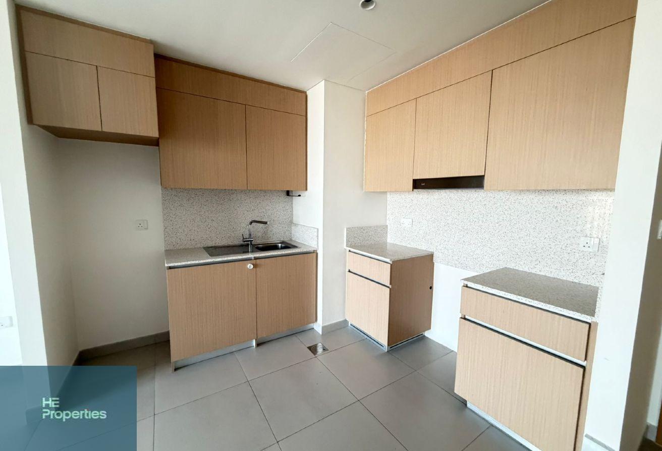 LOW FLOOR | VACANT | PRIME LOCATION photo 10