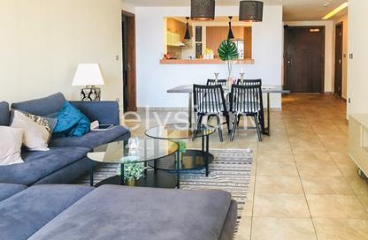Apartment - 3 Bedrooms - 4 Bathrooms for rent in Marina Residences 1 - Marina Residences - Palm Jumeirah - Dubai