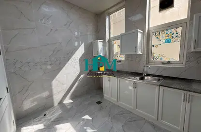 شقة - 3 غرف نوم - 3 حمامات للايجار في مدينة الرياض - أبوظبي