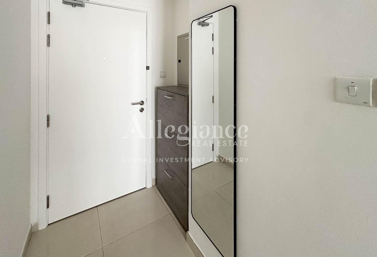 Chiller Free | Pool Views | Furnished | Vacant photo 10