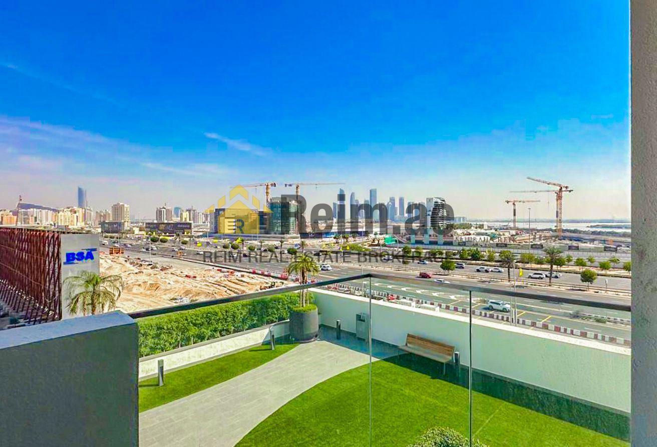 Furnished | Ready to Move | Prime Location photo 3