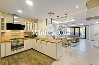 Villa - 4 Bedrooms - 5 Bathrooms for sale in Signature Villas XIV - District 14 - Jumeirah Village Circle - Dubai Villa - 4 Bedrooms - 5 Bathrooms for sale in Signature Villas XIV - District 14 - Jumeirah Village Circle - Dubai