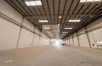 مستودع - استوديو - 2 حمامات للايجار في الصجعة الصناعية - الصجعة - الشارقة