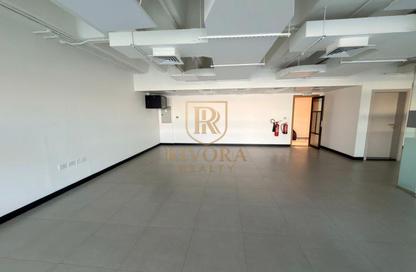Office Space - Studio - 1 for rent in Al Qayada Building - Deira - Dubai Office Space - Studio - 1 for rent in Al Qayada Building - Deira - Dubai