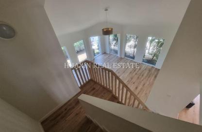 Villa - 5 - 5 for rent in Jumeirah 3 Villas - Jumeirah 3 - Jumeirah - Dubai