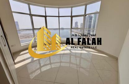 Apartment - 3 Bedrooms - 4 Bathrooms for rent in Al Khan Corniche - Al Khan - Sharjah