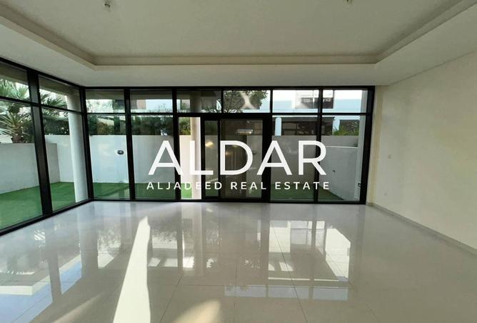 104251622 - Property Image 2