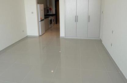 Apartment - Studio - 1 Bathroom for rent in Carson B - Carson - Damac Hills - Dubai