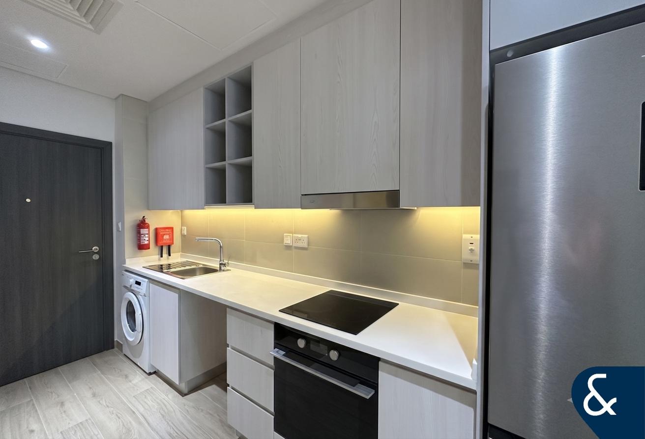 Brand New |Fully Furnished |Available Now photo 5