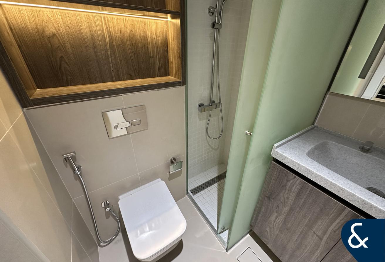 Brand New |Fully Furnished |Available Now photo 8