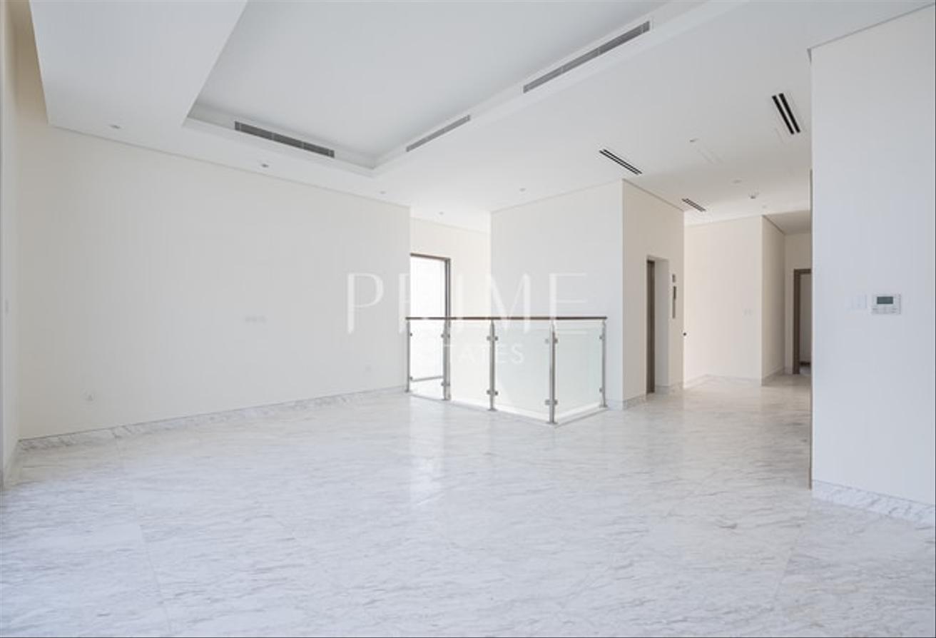 Bright 4BR Villa | Private Pool | Prime Location photo 8