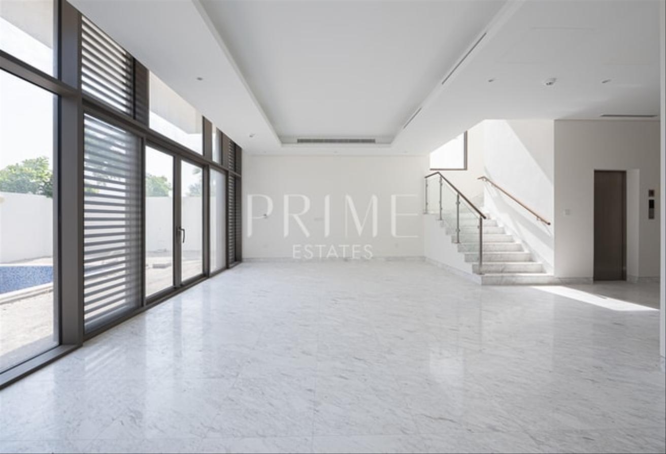 Bright 4BR Villa | Private Pool | Prime Location photo 13