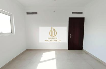 Apartment - 2 Bedrooms - 2 Bathrooms for rent in Muwailih Building - Muwaileh - Sharjah