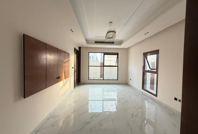 133866133 - Property Image 2