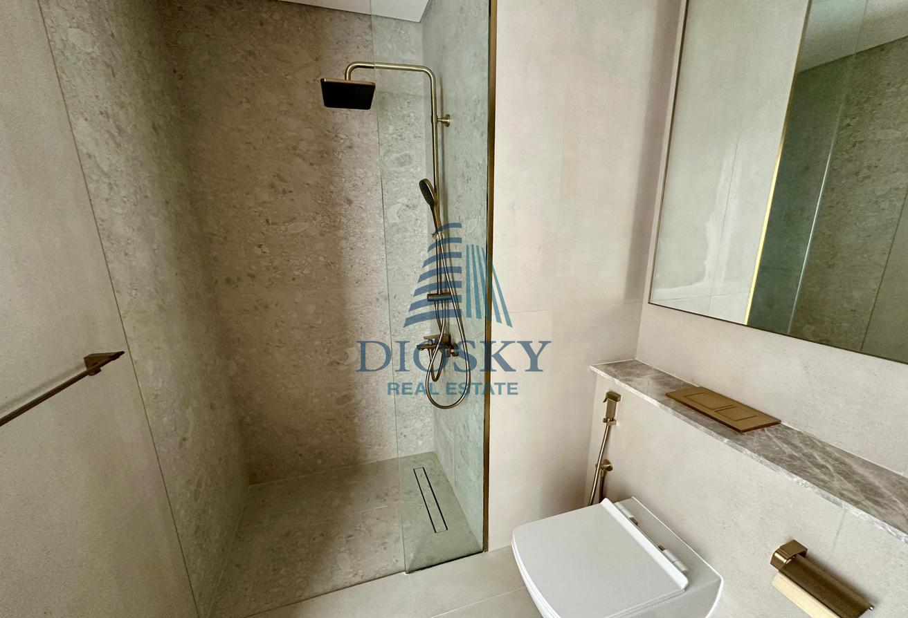 Luxury Apartment | Spacious | Availabe July 27 photo 11