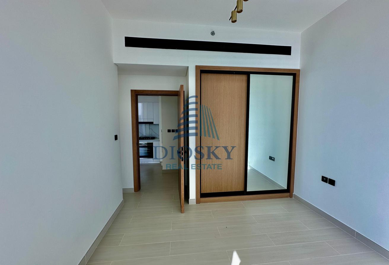 Luxury Apartment | Spacious | Availabe July 27 photo 8