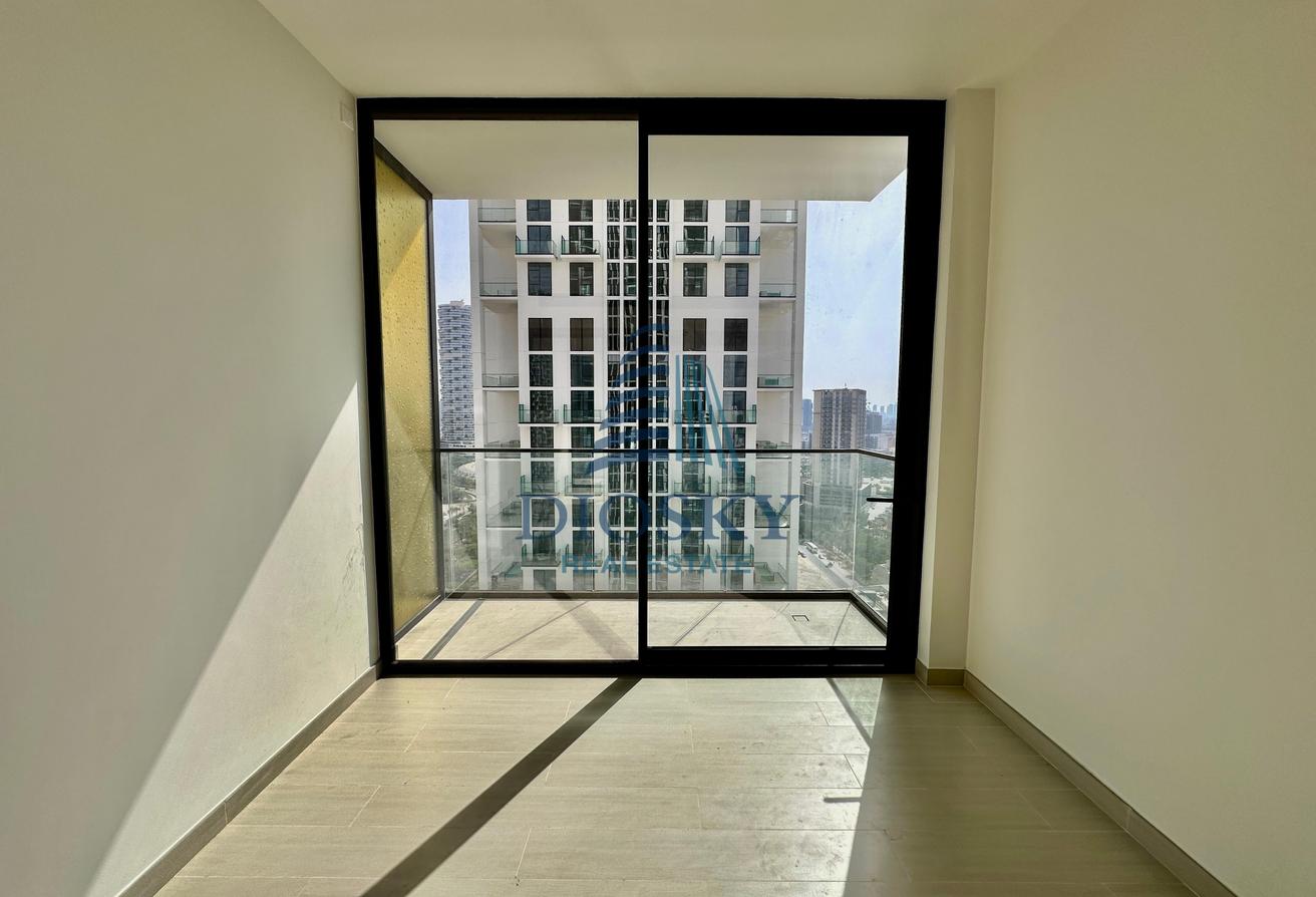Luxury Apartment | Spacious | Availabe July 27 photo 6