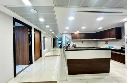 Office Space - Studio - 7+ Bathrooms for rent in One Lake Plaza - JLT Cluster T - Jumeirah Lake Towers - Dubai
