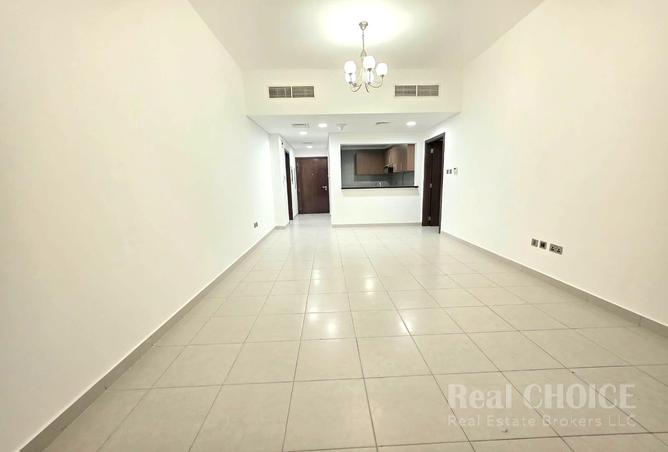 Skyline Living | Modern One-Bedroom |Al Muraqqabat