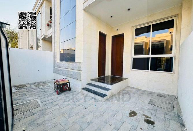 102410700 - Property Image 3