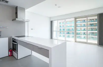 Apartment - 1 Bedroom - 2 Bathrooms for rent in West Avenue Tower - Dubai Marina - Dubai