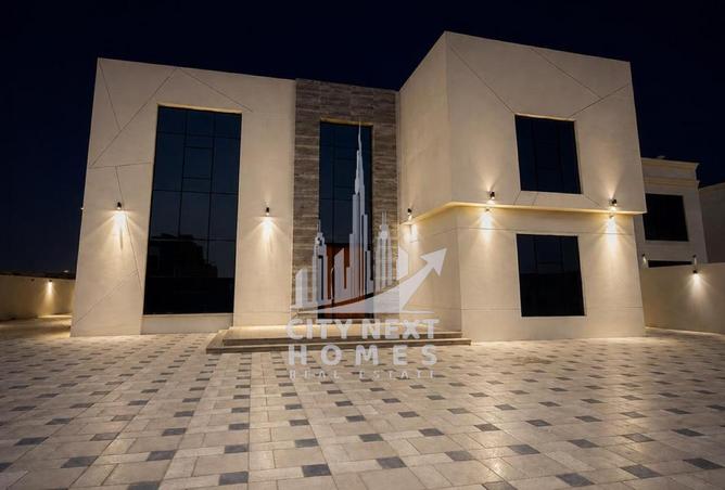 Luxury 4BR Villa |Majlis | Maid room| Hall