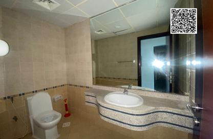 Apartment - 2 Bedrooms - 4 Bathrooms for rent in Corniche Tower - Ajman Corniche Road - Ajman