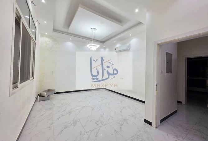 76581121 - Property Image 2