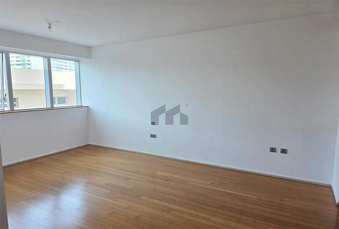 100385890 - Property Image 2