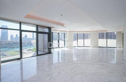 Apartment - 4 Bedrooms - 6 Bathrooms for rent in IL Primo - Opera District - Downtown Dubai - Dubai