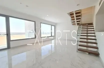 Apartment - 3 Bedrooms - 4 Bathrooms for sale in Oasis 1 - Oasis Residences - Masdar City - Abu Dhabi