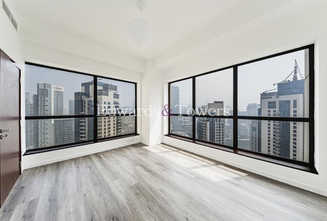 2 Bedroom Converted to 3 | Marina View | Upgraded