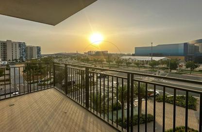 Apartment - 3 Bedrooms - 4 Bathrooms for rent in Waters Edge - Yas Island - Abu Dhabi