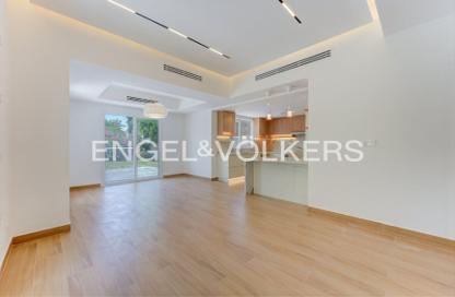 Townhouse - 3 Bedrooms - 3 Bathrooms for rent in Springs 14 - The Springs - Dubai
