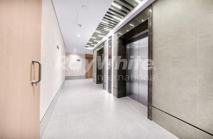 Apartment - Studio - 1 for rent in Garnet Building - Jumeirah Garden City - Al Satwa - Dubai