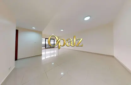 Apartment - 3 Bedrooms - 3 Bathrooms for rent in Golden Sands 9 - Al Mankhool - Bur Dubai - Dubai