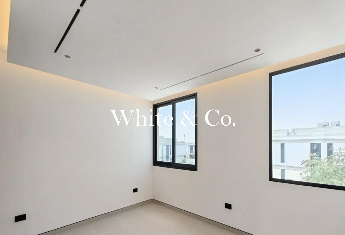 Corner Plot | Full Extension | Upgraded photo 10