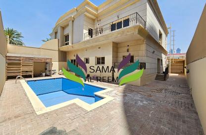 Villa - 5 Bedrooms - 4 Bathrooms for rent in Jumeirah 2 Villas - Jumeirah 2 - Jumeirah - Dubai
