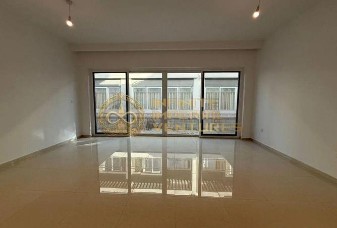 98268327 - Property Image 3