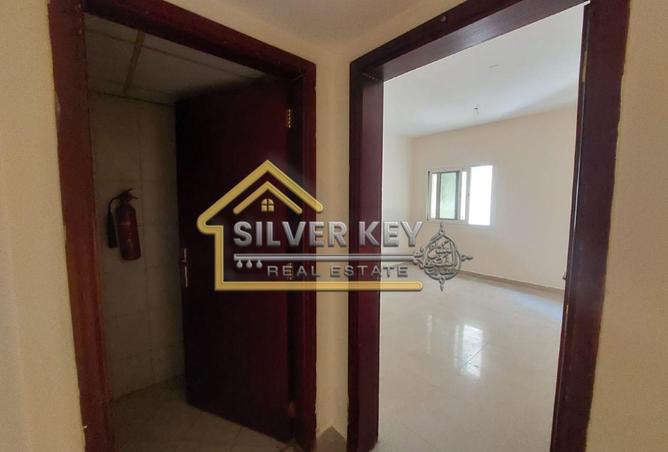 87050208 - Property Image 2