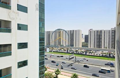 Office Space - 1 Bedroom - 2 Bathrooms for rent in White Swan Building - Sheikh Zayed Road - Dubai