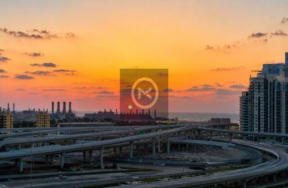Apartment - 1 - 2 for sale in New Dubai Gate 2 - JLT Cluster A - Jumeirah Lake Towers - Dubai Apartment - 1 - 2 for sale in New Dubai Gate 2 - JLT Cluster A - Jumeirah Lake Towers - Dubai
