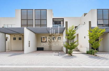 Villa - 4 - 5 for sale in Senses at the Fields - The Fields - District 11 - Mohammed Bin Rashid City - Dubai
