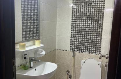 Apartment - 3 Bedrooms - 3 Bathrooms for sale in Ameer Bu Khamseen Tower - Al Majaz 3 - Al Majaz - Sharjah
