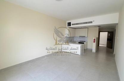 Apartment - 2 - 4 for rent in Corniche Tower - Ajman Corniche Road - Ajman Apartment - 2 - 4 for rent in Corniche Tower - Ajman Corniche Road - Ajman
