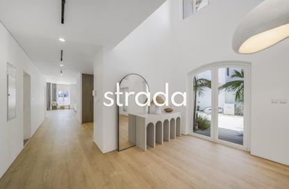 Villa - 5 - 7 for rent in Garden Homes Frond M - Garden Homes - Palm Jumeirah - Dubai