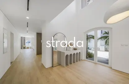 Villa - 5 Bedrooms - 7 Bathrooms for rent in Garden Homes Frond M - Garden Homes - Palm Jumeirah - Dubai
