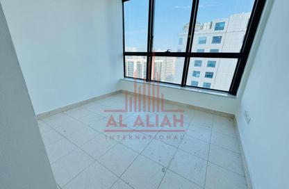 Apartment - 3 - 5 for rent in Khalifa Street - Abu Dhabi