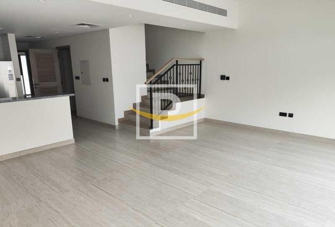 83225446 - Property Image 3