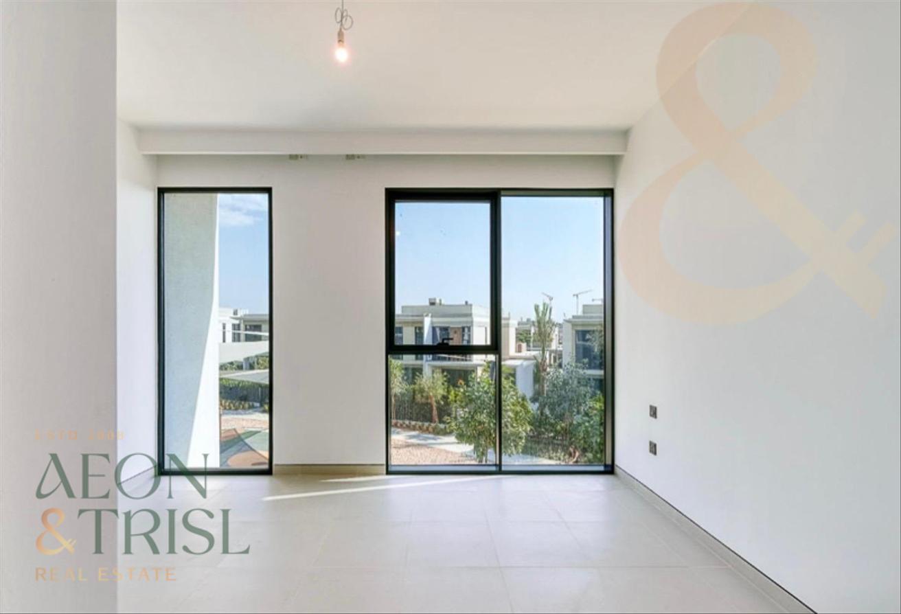 5 Bedroom Villa | Vacant | Spacious Layout photo 5